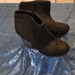 DEENA AND OZZY URBAN OUTFITTERS CHUNKY OMBRÉ HEELS SIZE 9